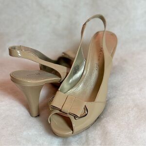 Anne AK Klein Open Tow Toe Tan/Nude Pumps With Bow Accent, Sling back, Sz 10M